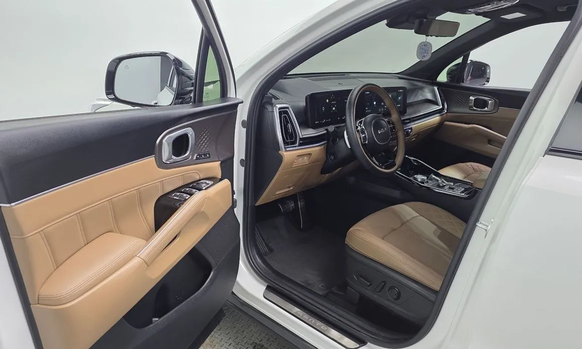 Kia Sorento — фото 7