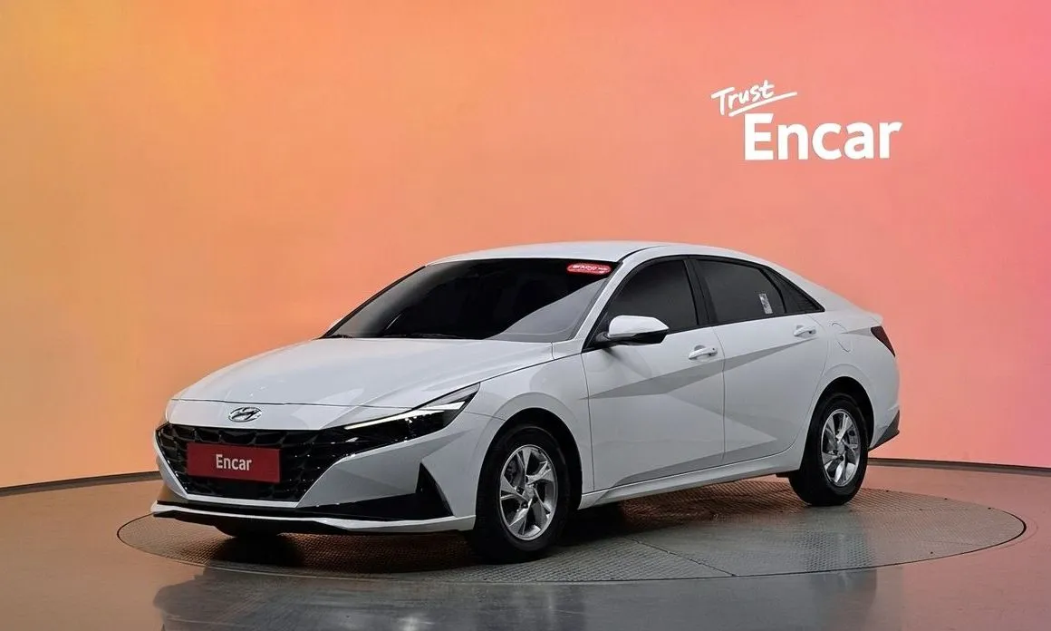 Hyundai AVANTE — фото 1