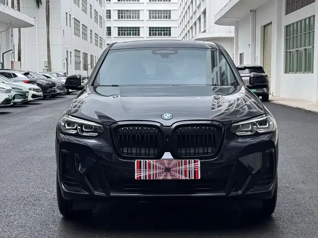 BMW iX3 — фото 2