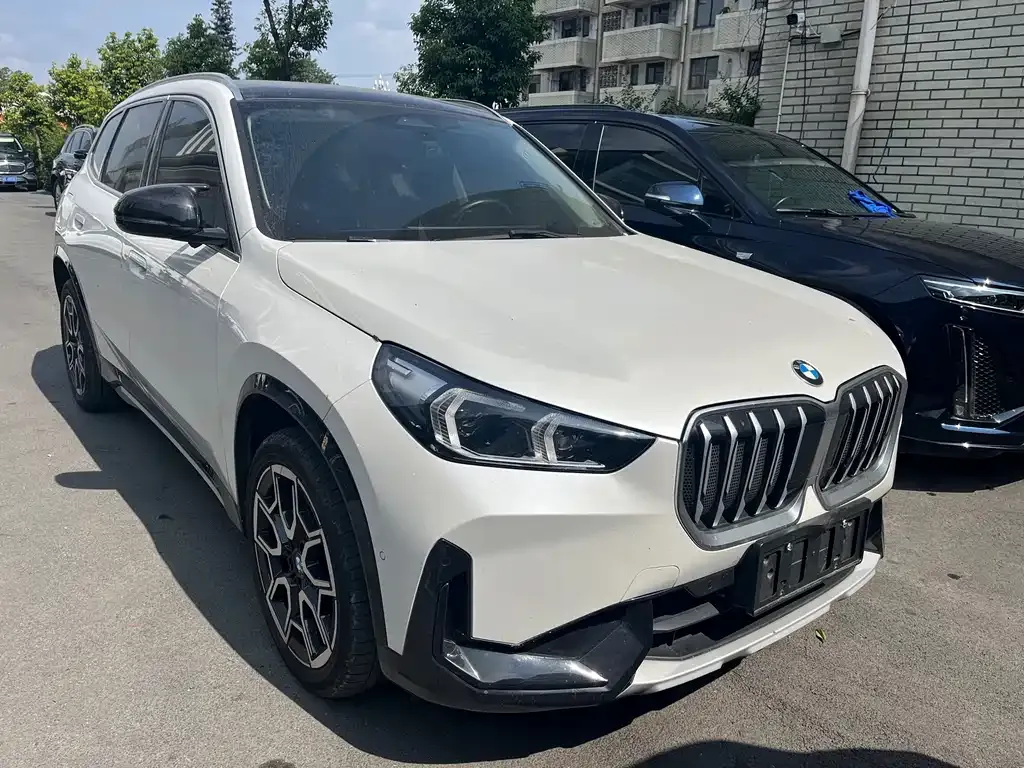 BMW X1 — фото 8
