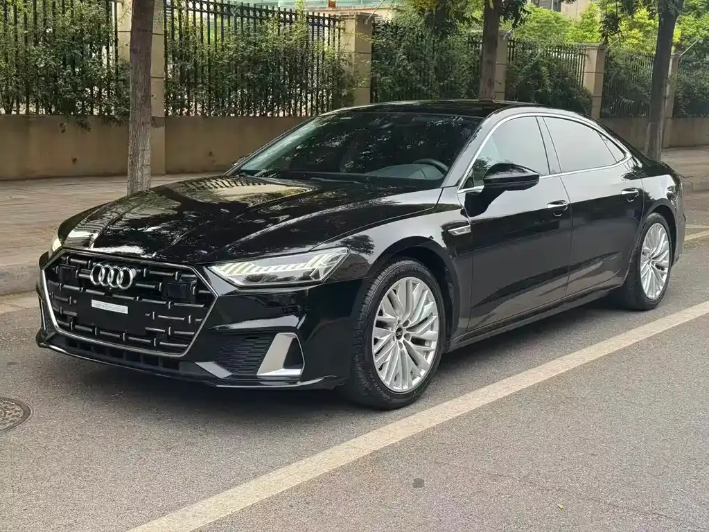 Audi A7L — фото 9
