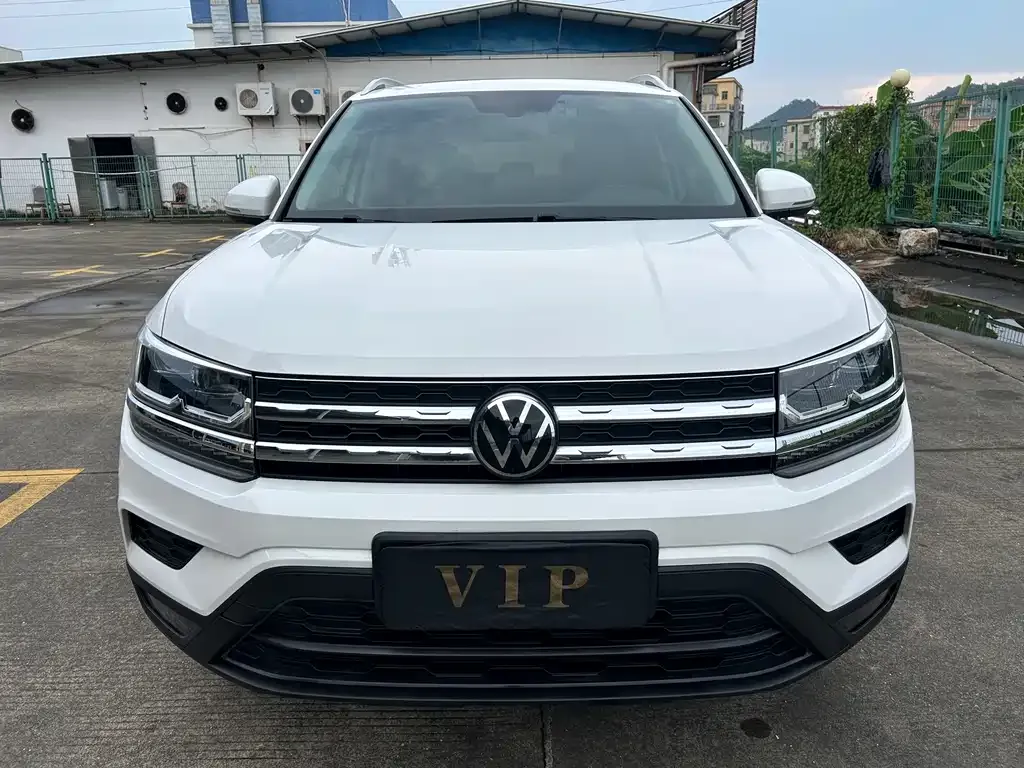 Volkswagen Tharu — фото 3