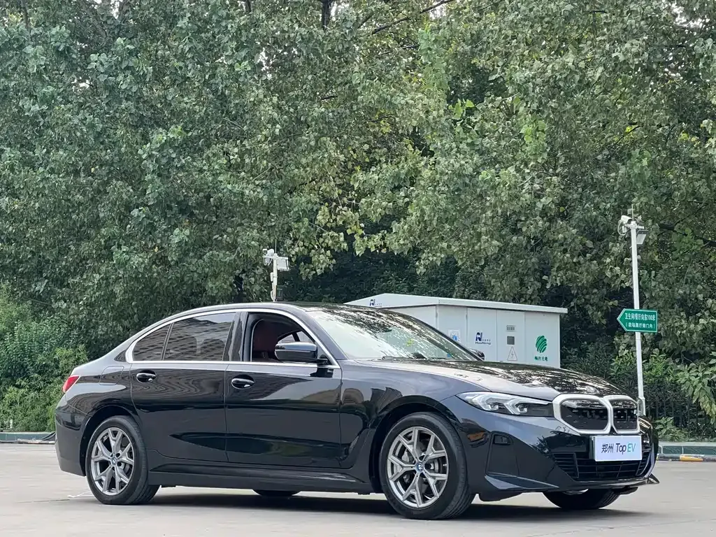 BMW i3 — фото 7