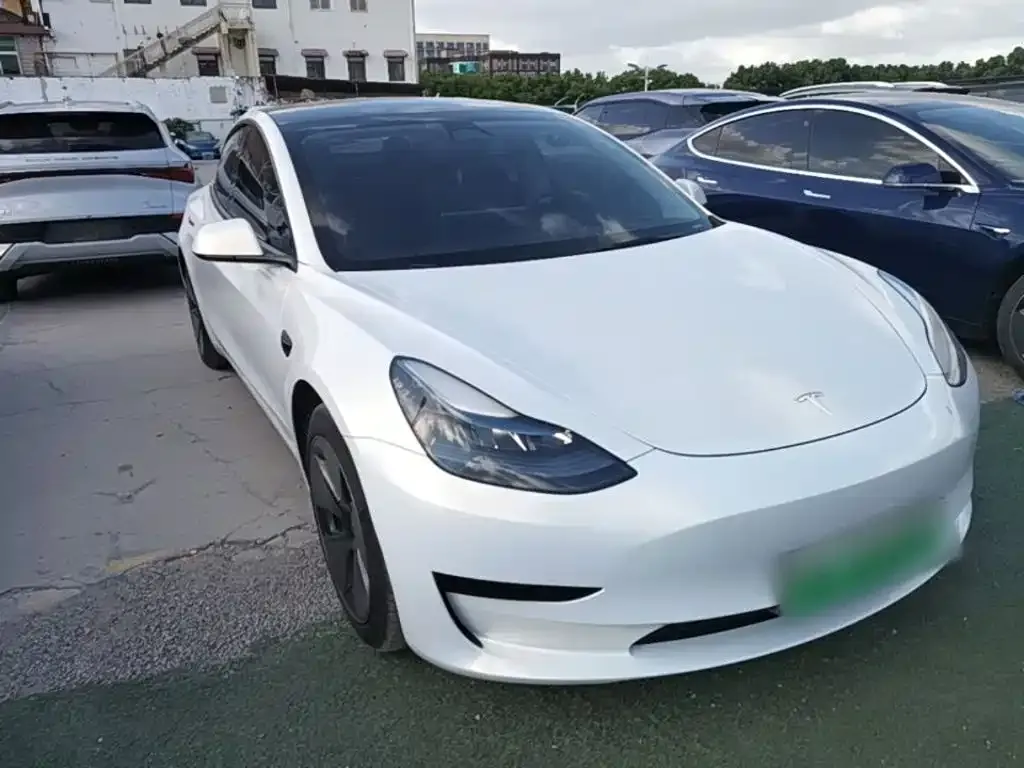 Tesla Model 3 — фото 5