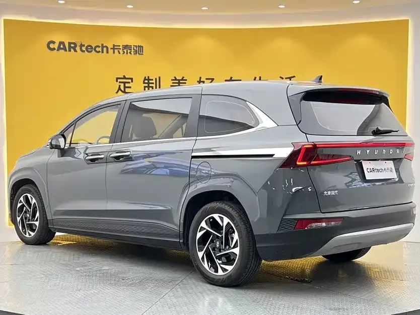 Hyundai Custo — фото 10