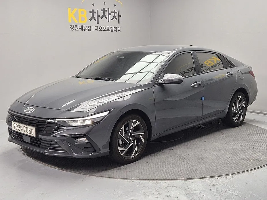 Hyundai AVANTE — фото 3