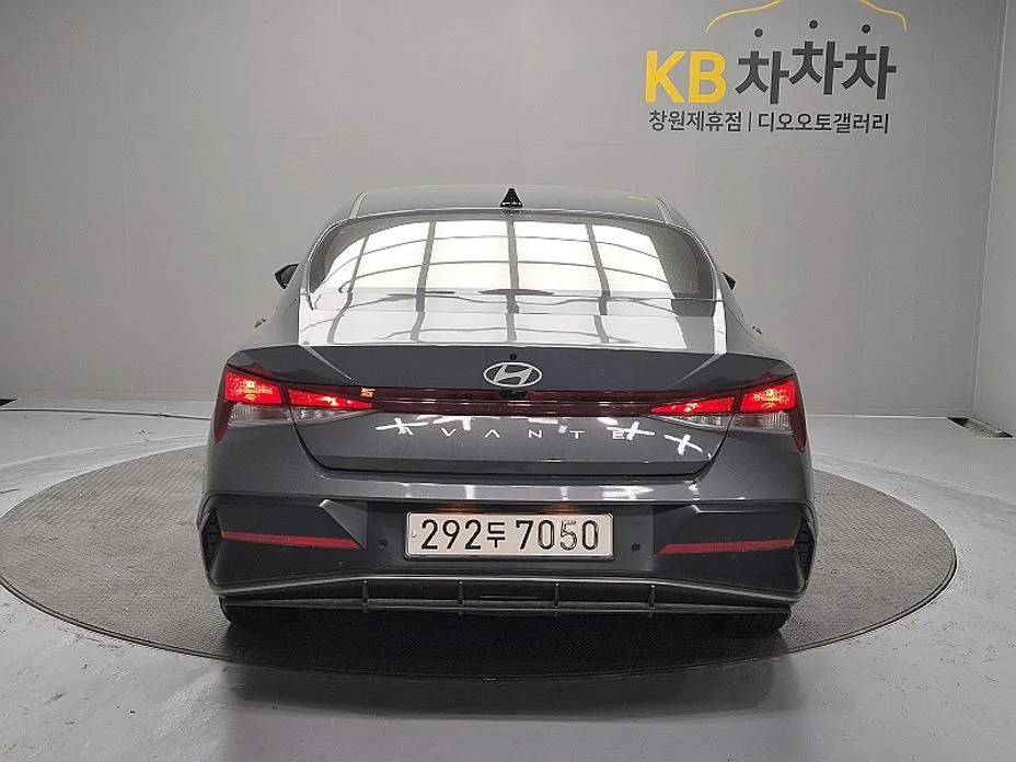 Hyundai AVANTE — фото 9