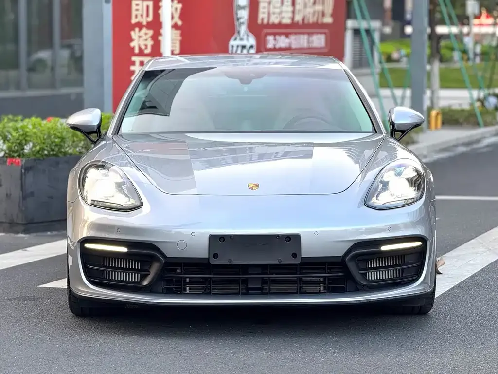 Porsche Panamera — фото 10