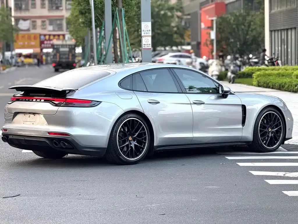 Porsche Panamera — фото 5