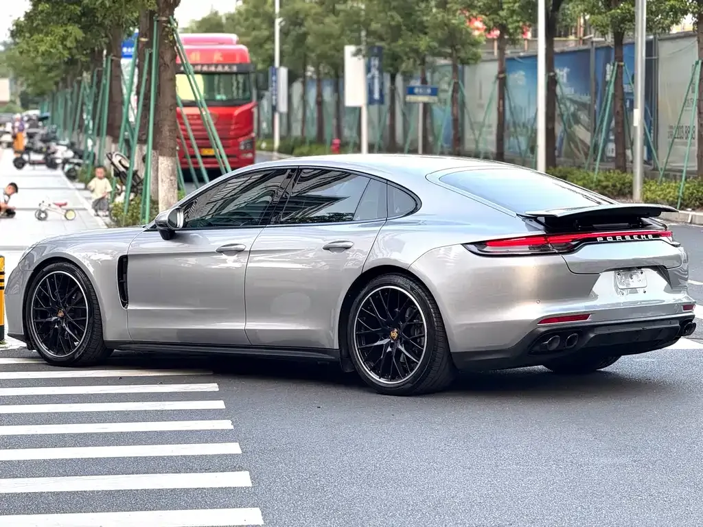 Porsche Panamera — фото 8