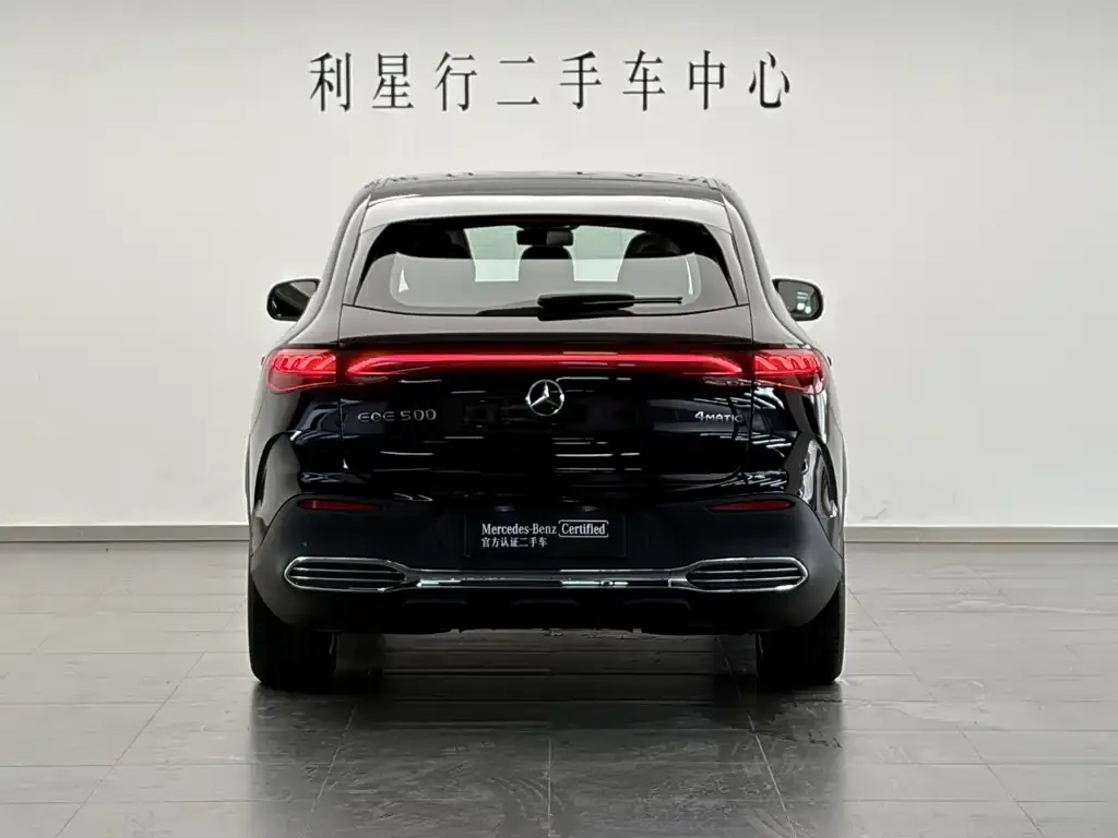 Mercedes-Benz EQE SUV — фото 6