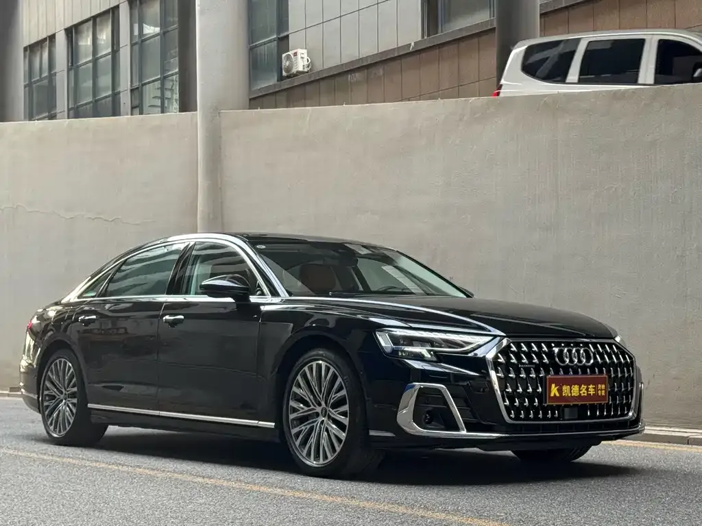 Audi A8 — фото 10