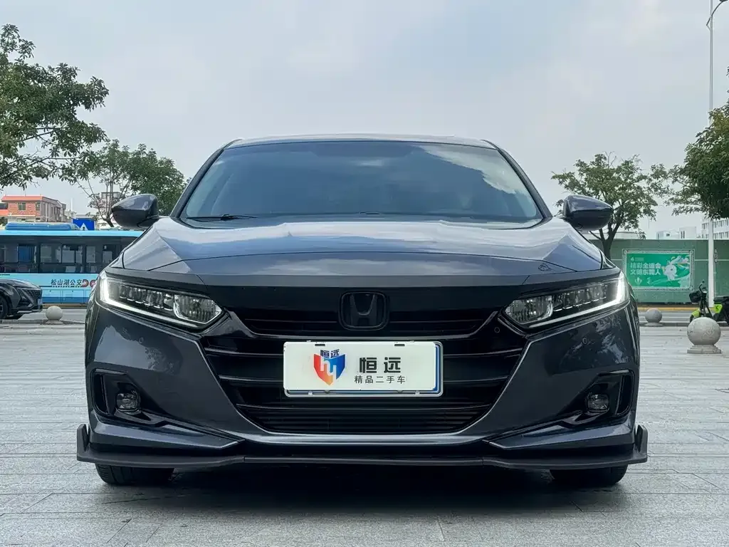 Honda Accord — фото 4