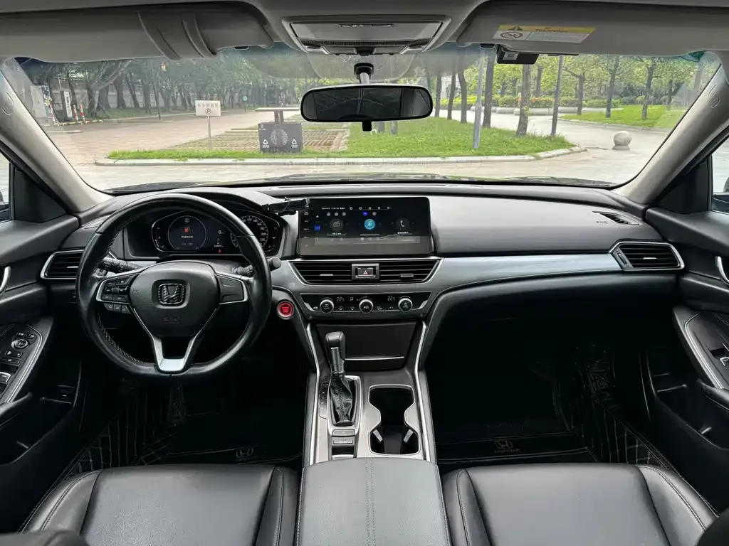 Honda Accord — фото 6