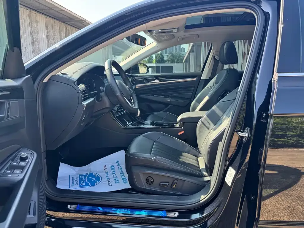 Volkswagen Passat — фото 7