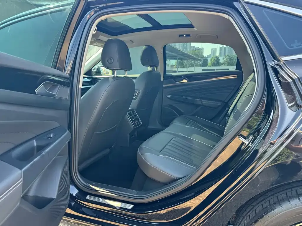 Volkswagen Passat — фото 2