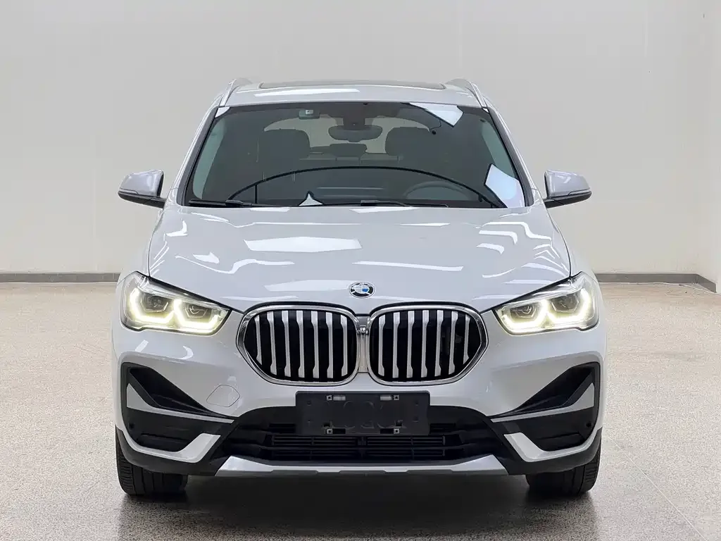 BMW X1 — фото 5