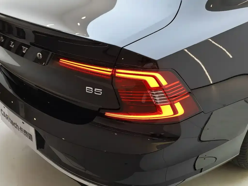 Volvo S90 — фото 2