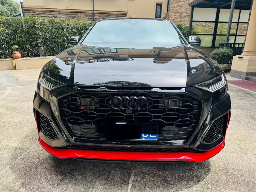 Audi RS Q8 — фото 4