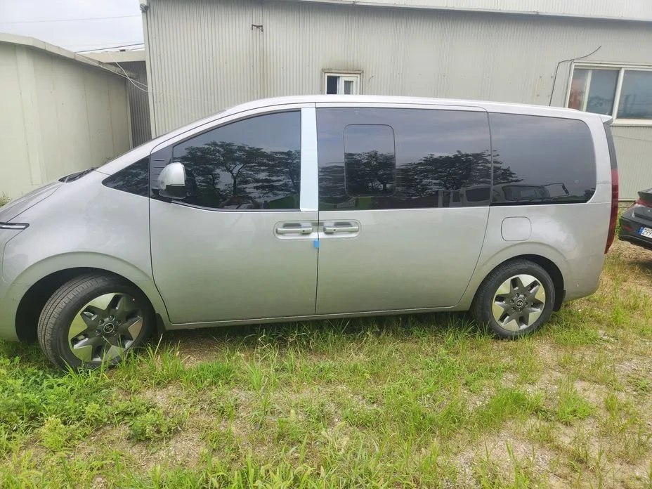 Hyundai Staria — фото 2