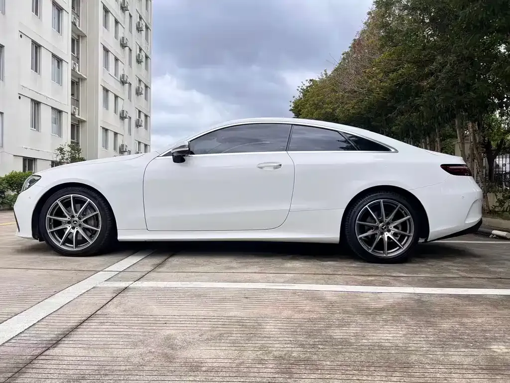 Mercedes-Benz E-Class (Import) — фото 9