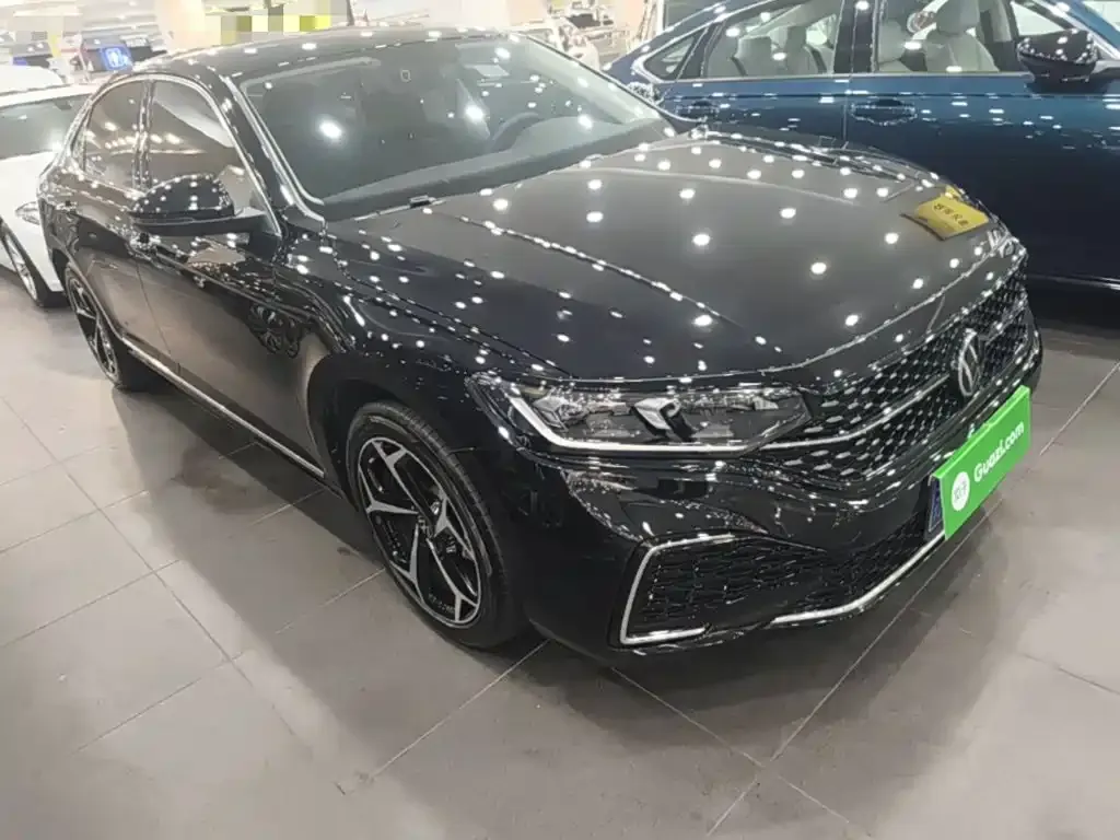 Volkswagen Passat — фото 9