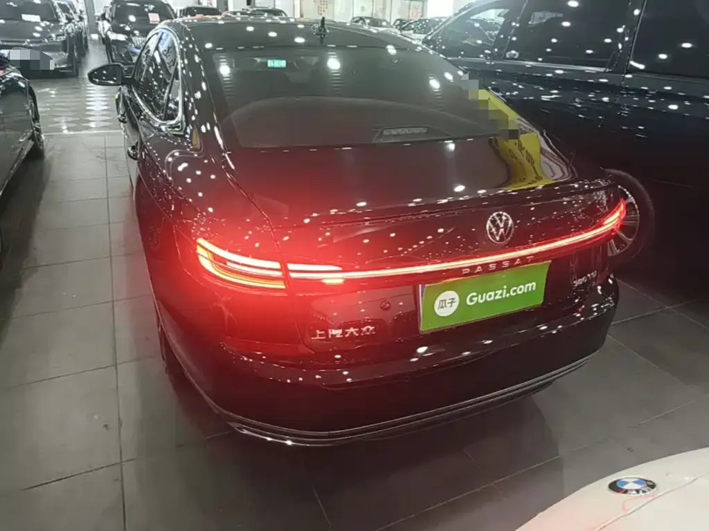 Volkswagen Passat — фото 5