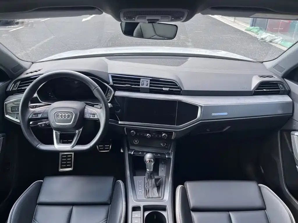Audi Q3 — фото 4