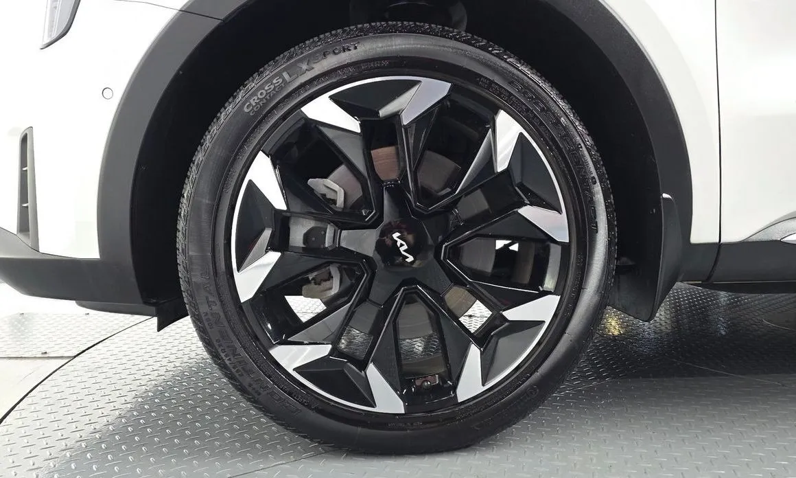 Kia Sorento — фото 3