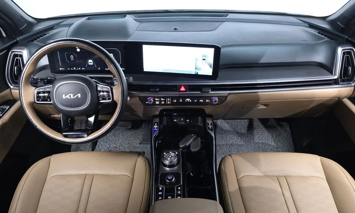 Kia Sorento — фото 9