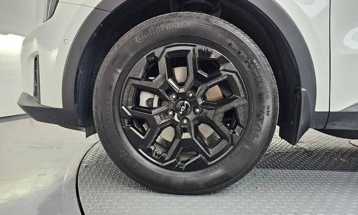 Kia Sorento — фото 9