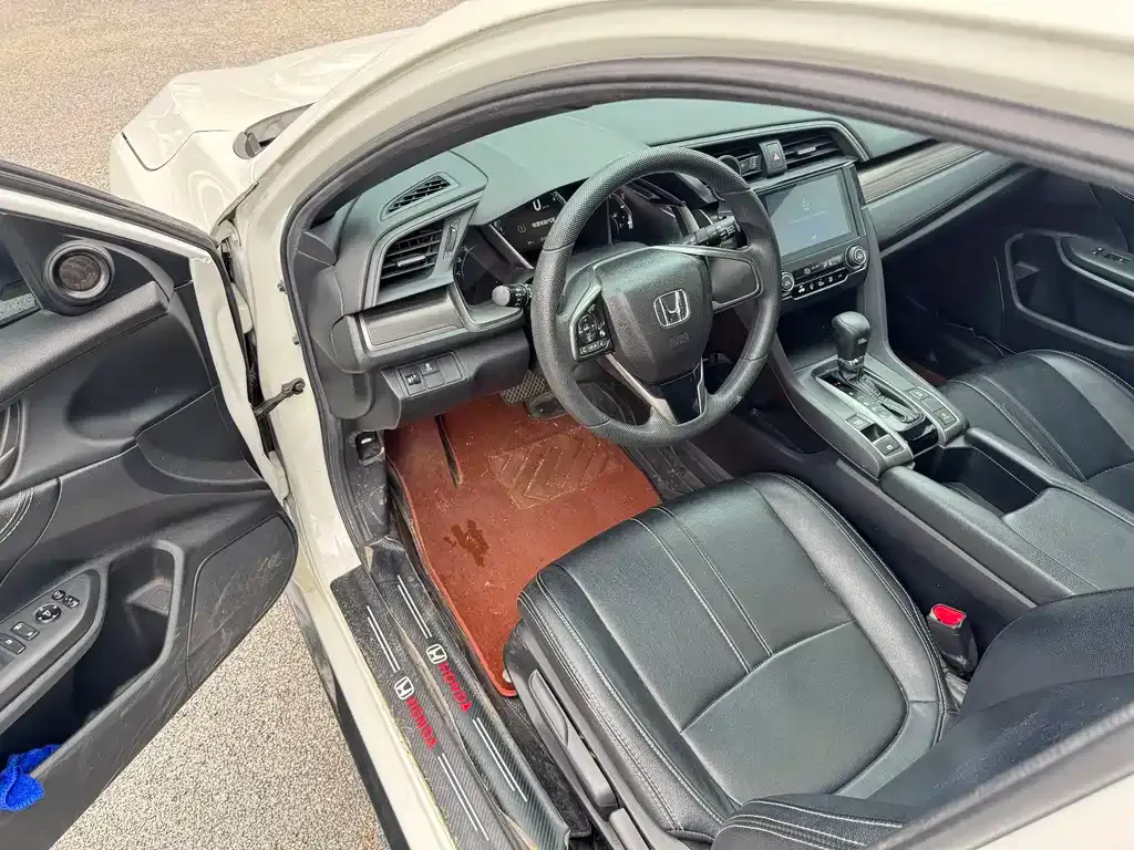 Honda Civic — фото 8