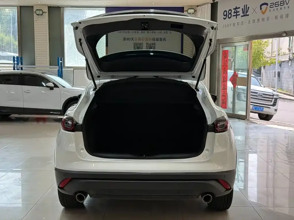 Mazda CX-4 — фото 9