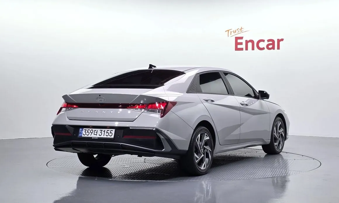 Hyundai AVANTE — фото 3