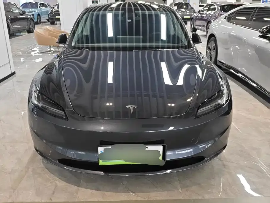 Tesla Model 3 — фото 8