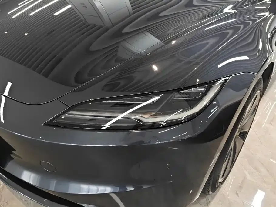 Tesla Model 3 — фото 4