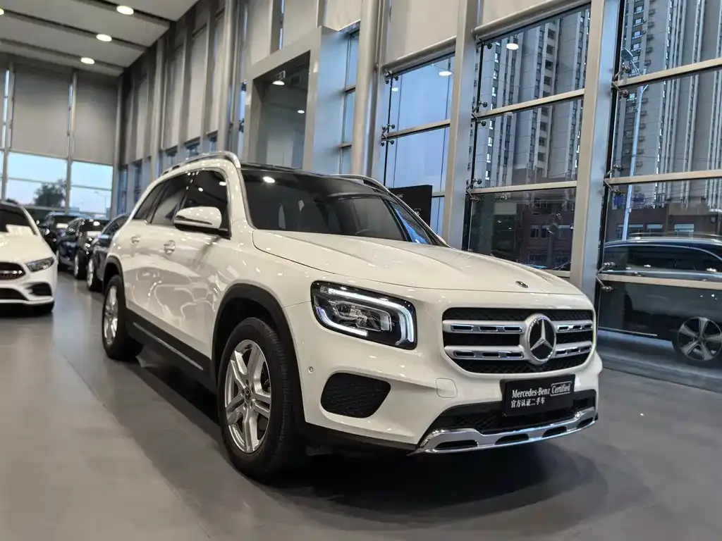 Mercedes-Benz GLB — фото 6
