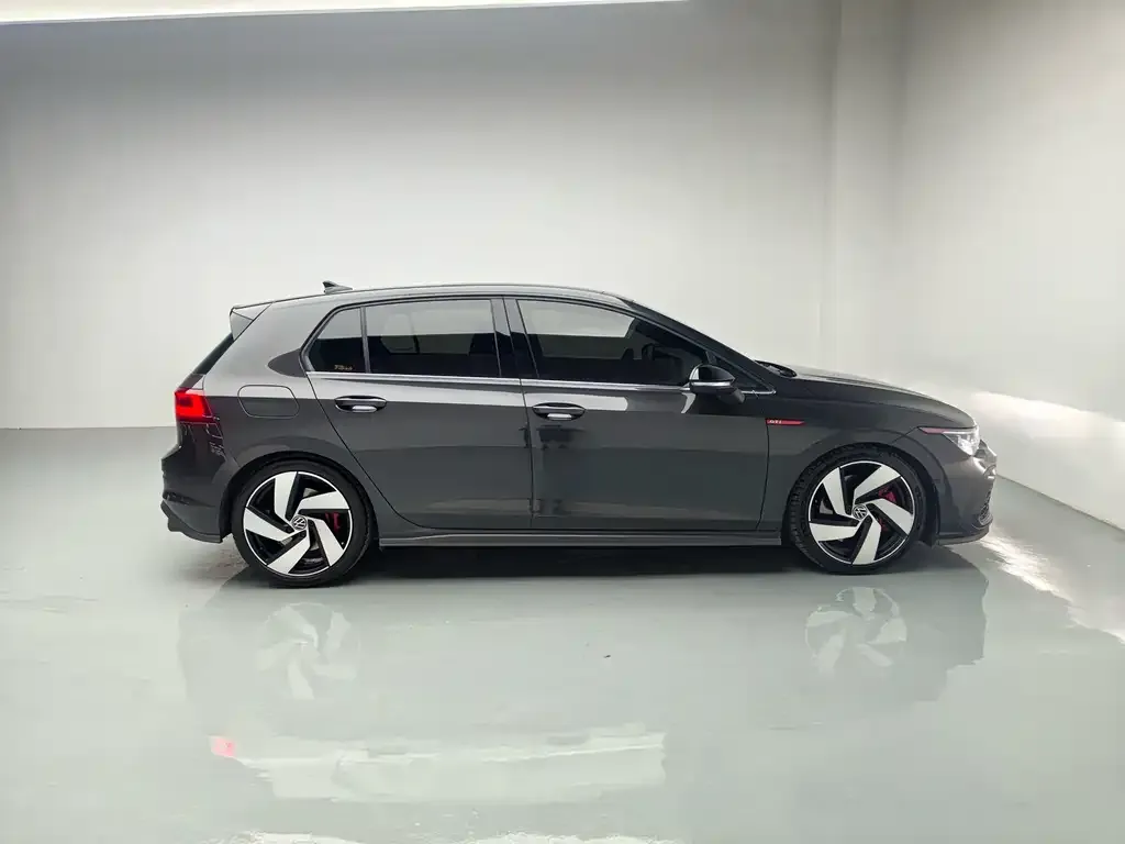 Volkswagen Golf GTI — фото 2