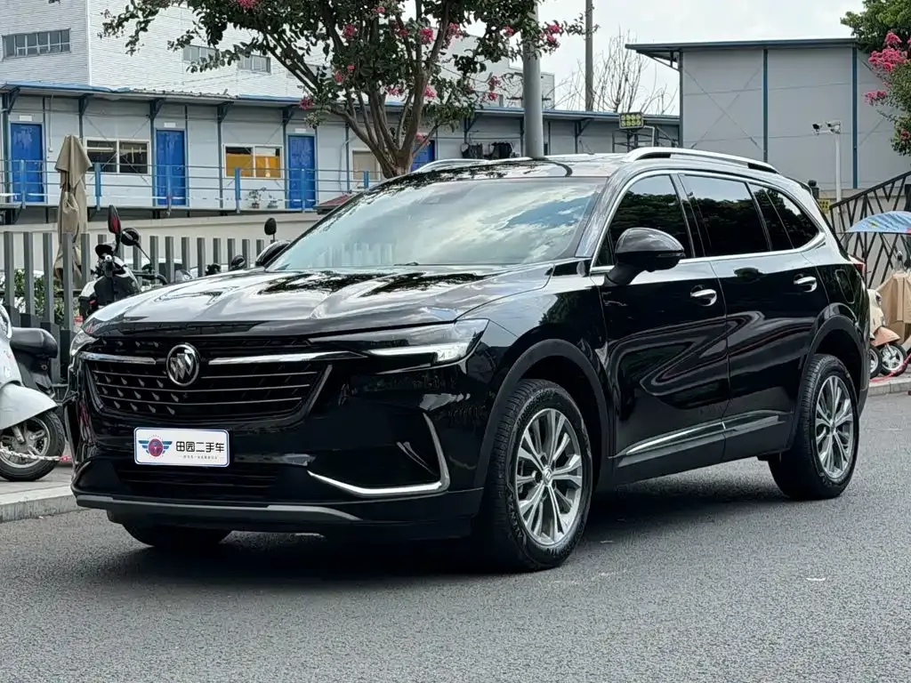 Buick Envision Plus — фото 1
