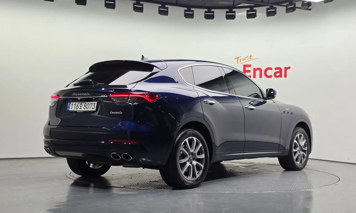 Maserati Levante — фото 3