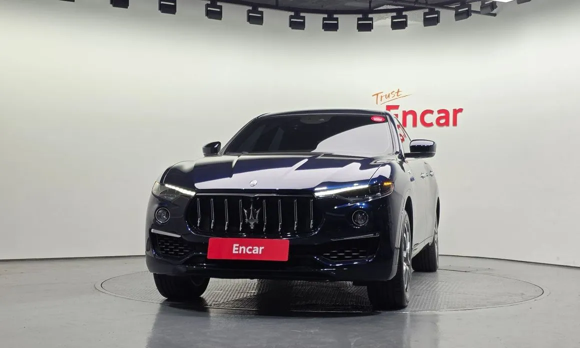 Maserati Levante — фото 2
