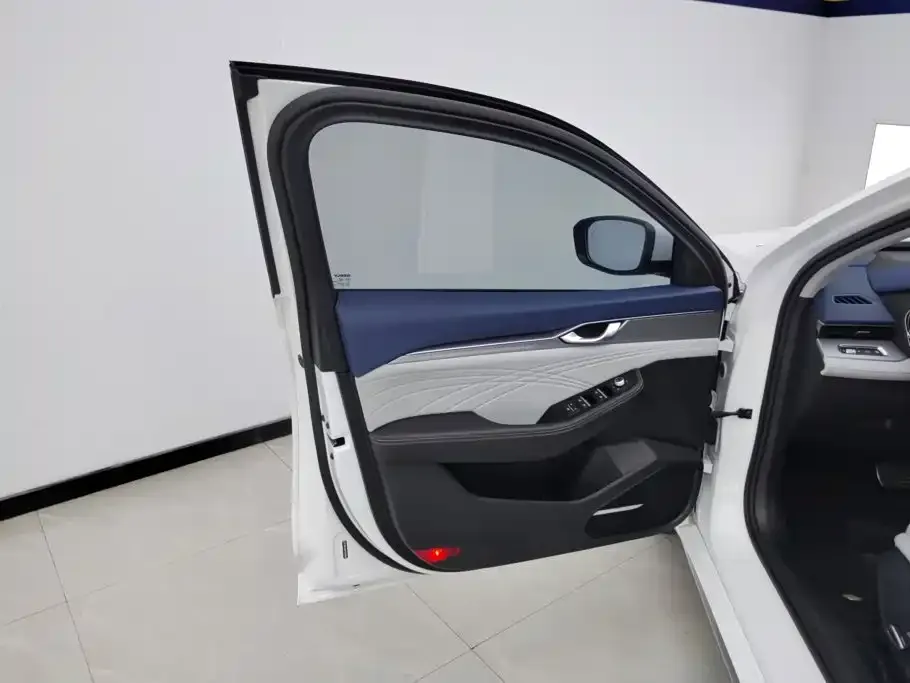 Geely Xingrui — фото 10