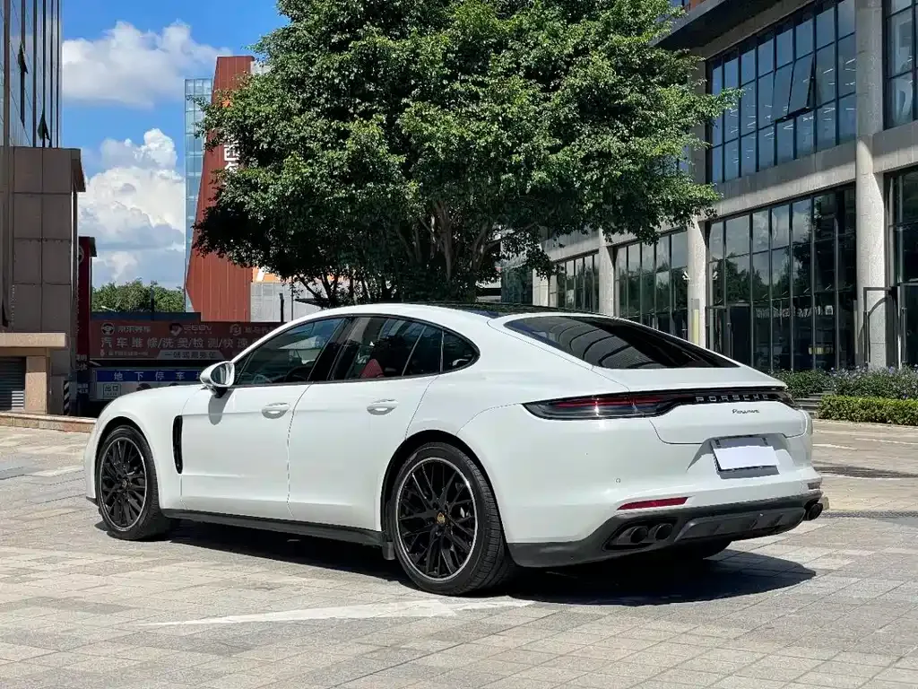Porsche Panamera — фото 10