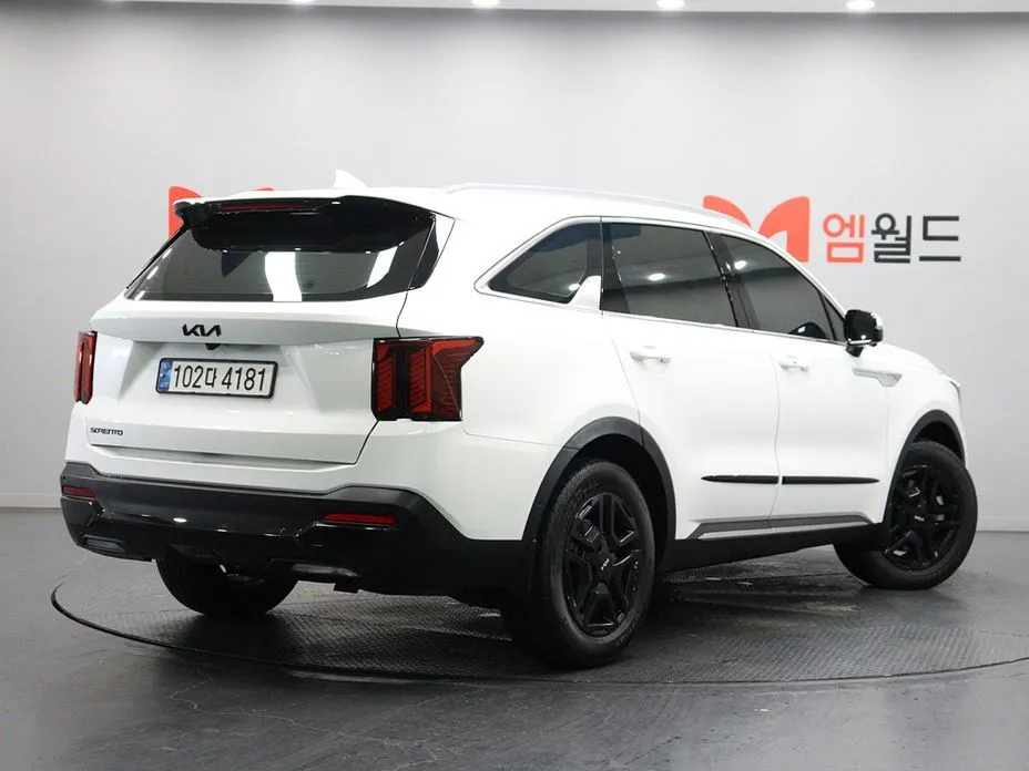 Kia Sorento — фото 5