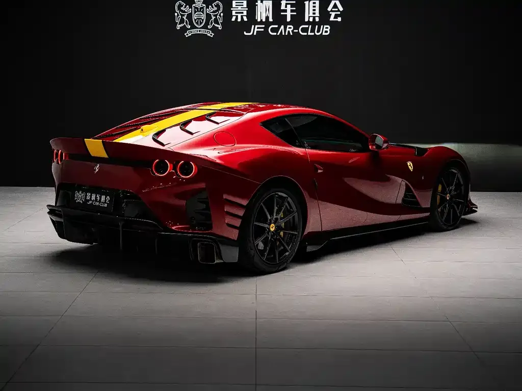 Ferrari 812 — фото 5