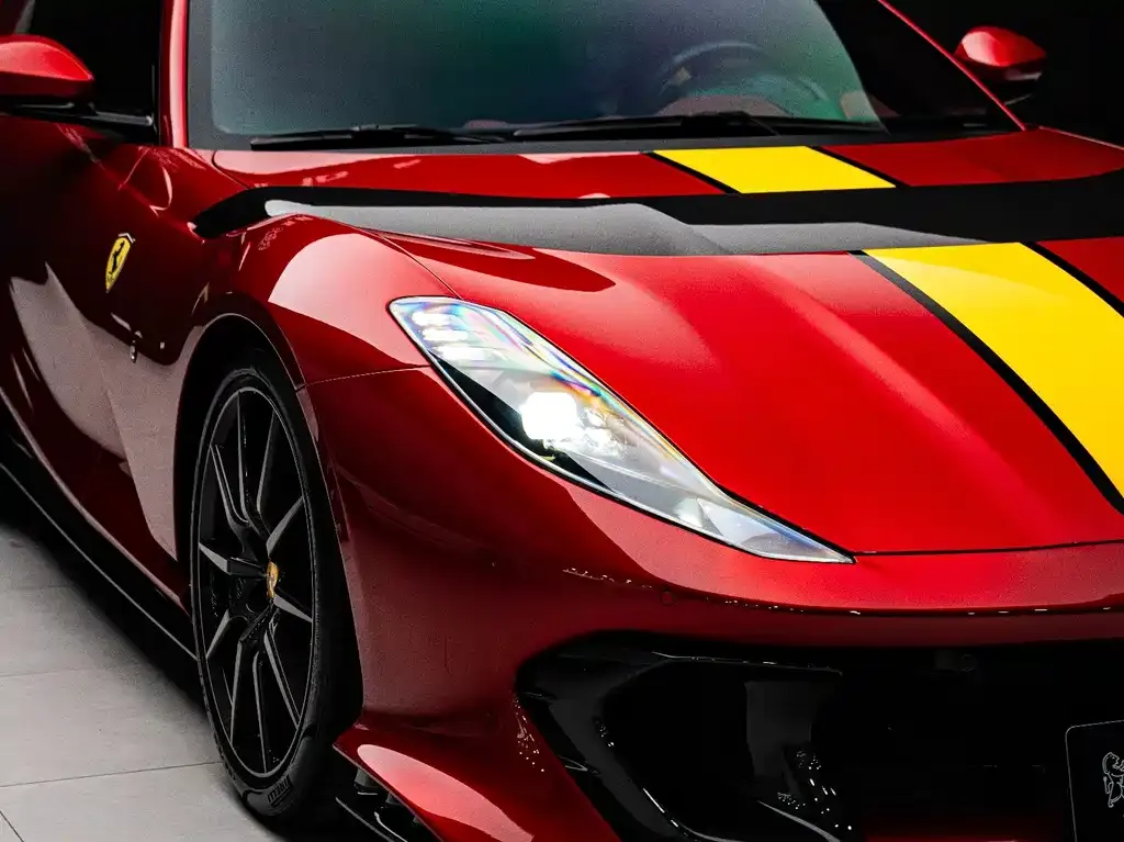 Ferrari 812 — фото 9