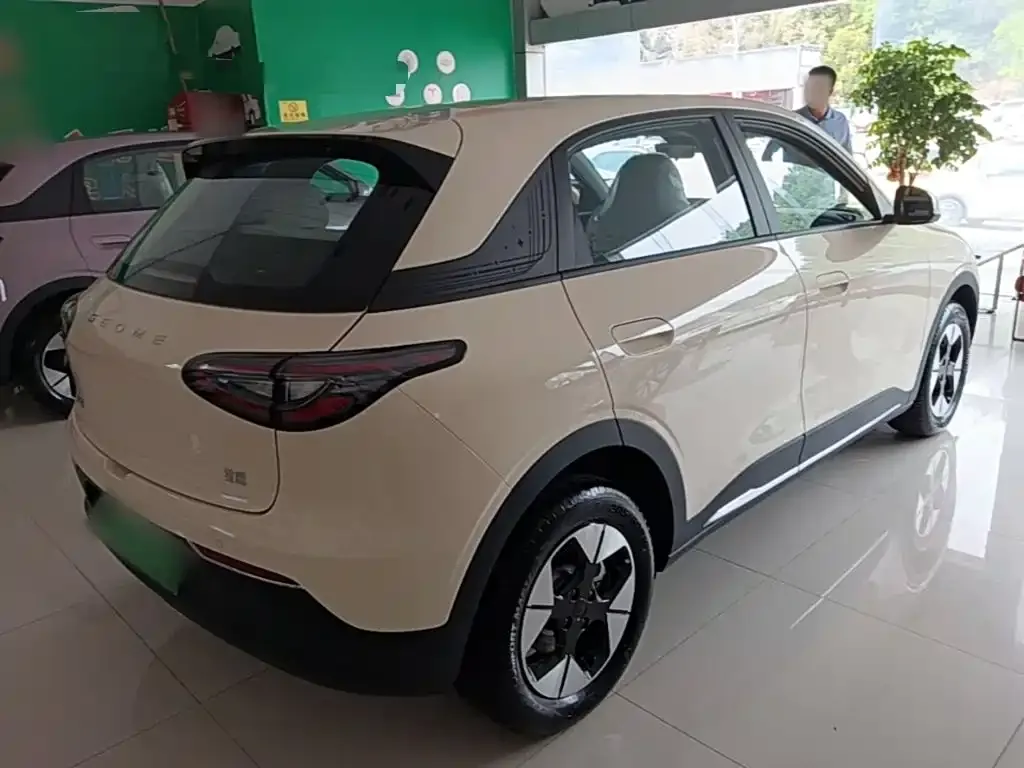 Geely Starburst — фото 4