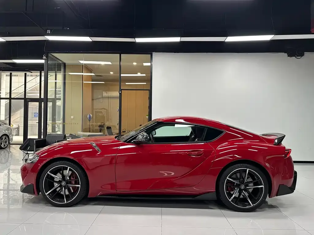 Toyota Supra — фото 6