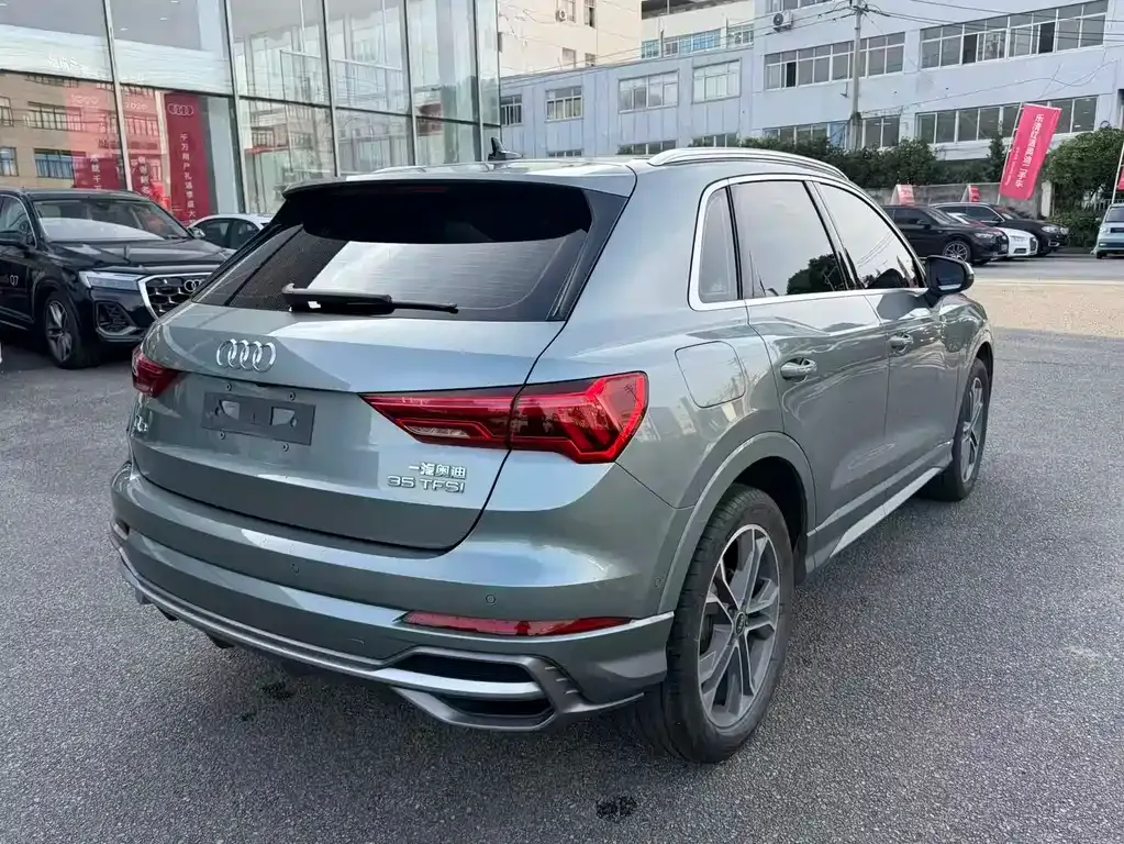 Audi Q3 — фото 5