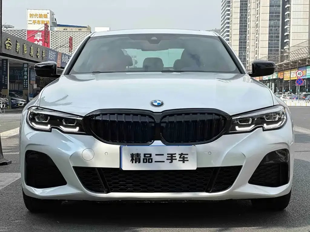 BMW 3 Series — фото 1